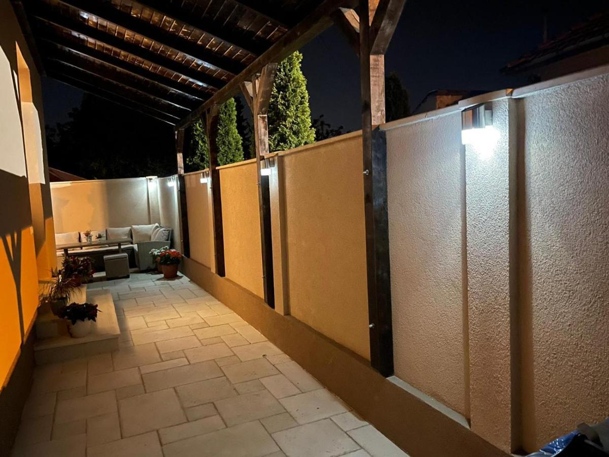Central House Villa Oradea Dış mekan fotoğraf